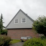 Vi har på Bedervej i Mårslet opsat Ivarplank på gavle, og lavet Vindskeder og underbeklædning i Eternit plan plader.